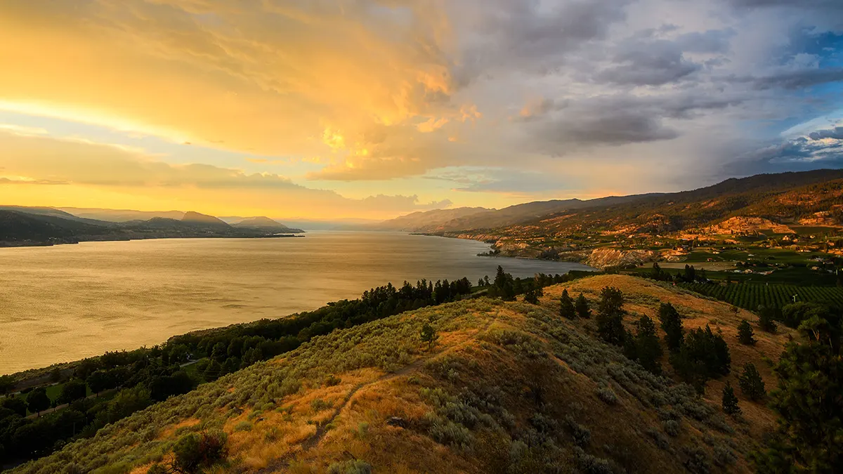 Skaha Hills Sunset – Top Penticton Viewpoints