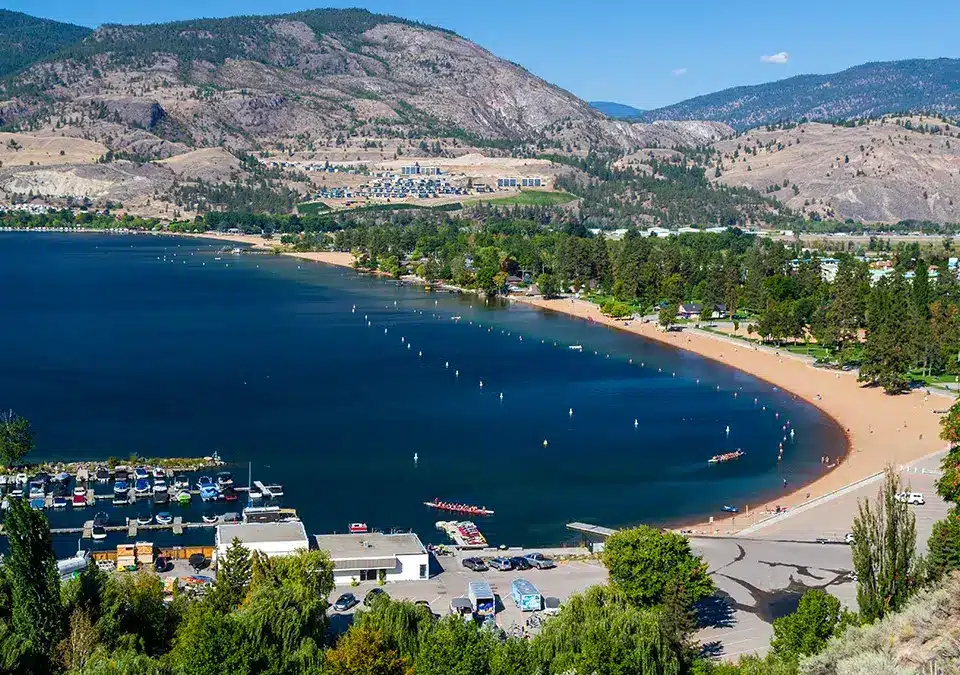 Okanagan Lake landscape representing Penticton and Kelowna